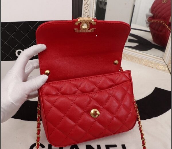 CC hand and crossbody for women CHANEL - Image 5