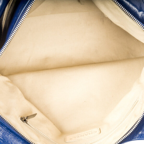 Chanel Blue Patent White Stitch Tote - Image 7