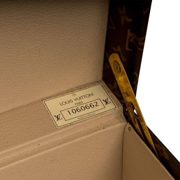 Louis Vuitton Bisten 70 - Image 15