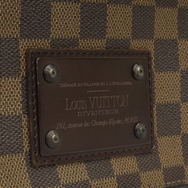 Louis Vuitton Brooklyn Messenger Bag - Image 5