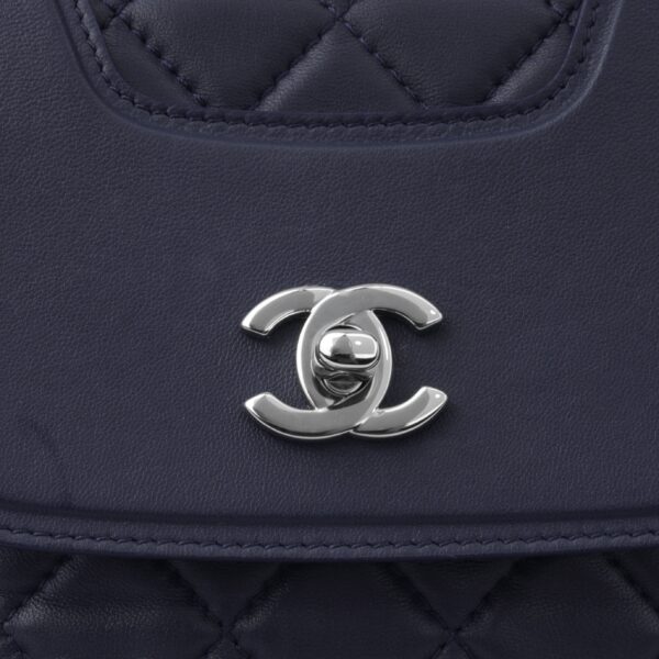 Chanel Accordion Shoulder Bag - Navy - Image 5