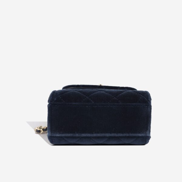 Chanel Vertical Clutch on Chain - Image 3