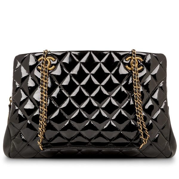 Chanel Timeless Patent Shoulder Bag - Image 8