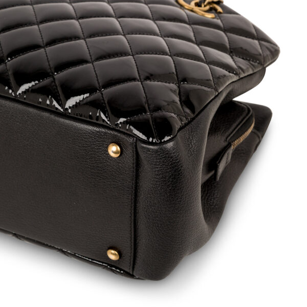 Chanel Timeless Patent Shoulder Bag - Image 5