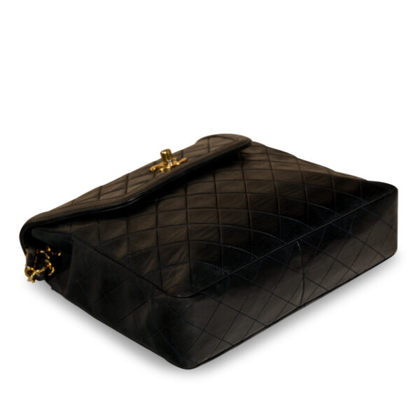 Chanel Vintage Lambskin Shoulder Bag - Image 4