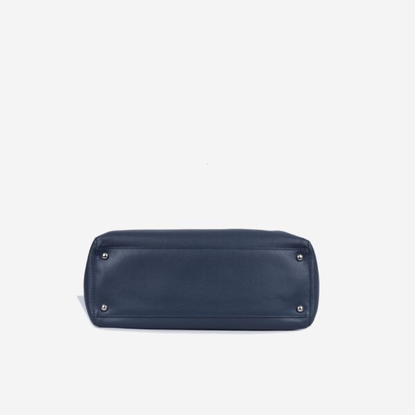 Chanel Vertical Cerf Tote - Image 2
